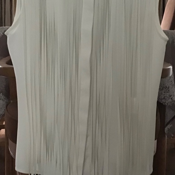 Designer Rinascimento Warm White Blouse, Fringed Front, Made in Italy. - Picture 11 of 16